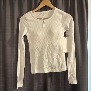 Lululemon Long Sleeve- Size 6